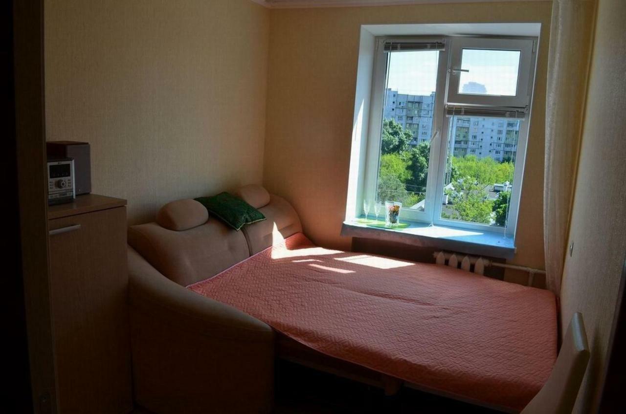 2 rooms moscow. 2 Rooms, Москва. Улица искры 13. New Block! Bubuieci, Zidarilor Street, 2 Rooms + Living!.